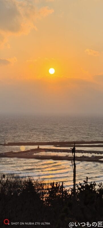 夕焼けをズーム撮影した写真 | スマホを検証してみた nubia Z70 Ultra カメラ 夕焼けをズーム撮影した写真